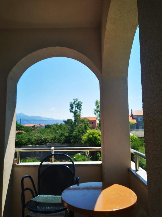 Apartmani Nikolina Ražanac 外观 照片
