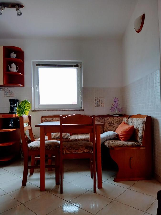 Apartmani Nikolina Ražanac 外观 照片