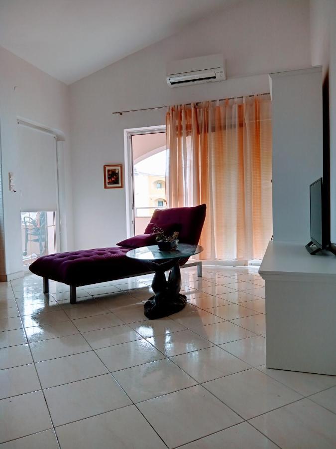 Apartmani Nikolina Ražanac 外观 照片